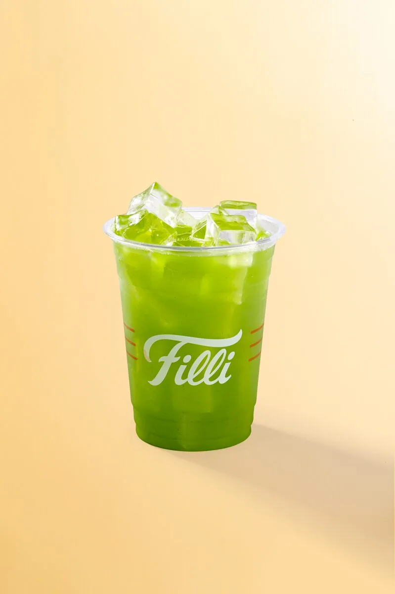 Clear FiLLi cup of mint lemonade with ice